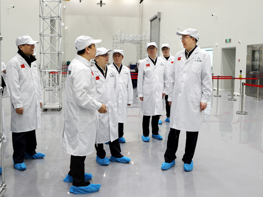 黑龙江省政协主席蓝绍敏调研瓦力游戏