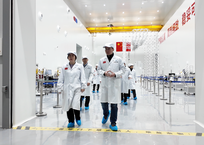 黑龙江省副省长丛丽一行莅临瓦力游戏走访调研